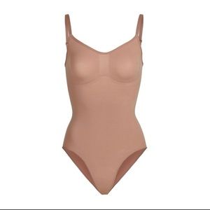 Skims Sculpting Bodysuit in Sienna - NEW!